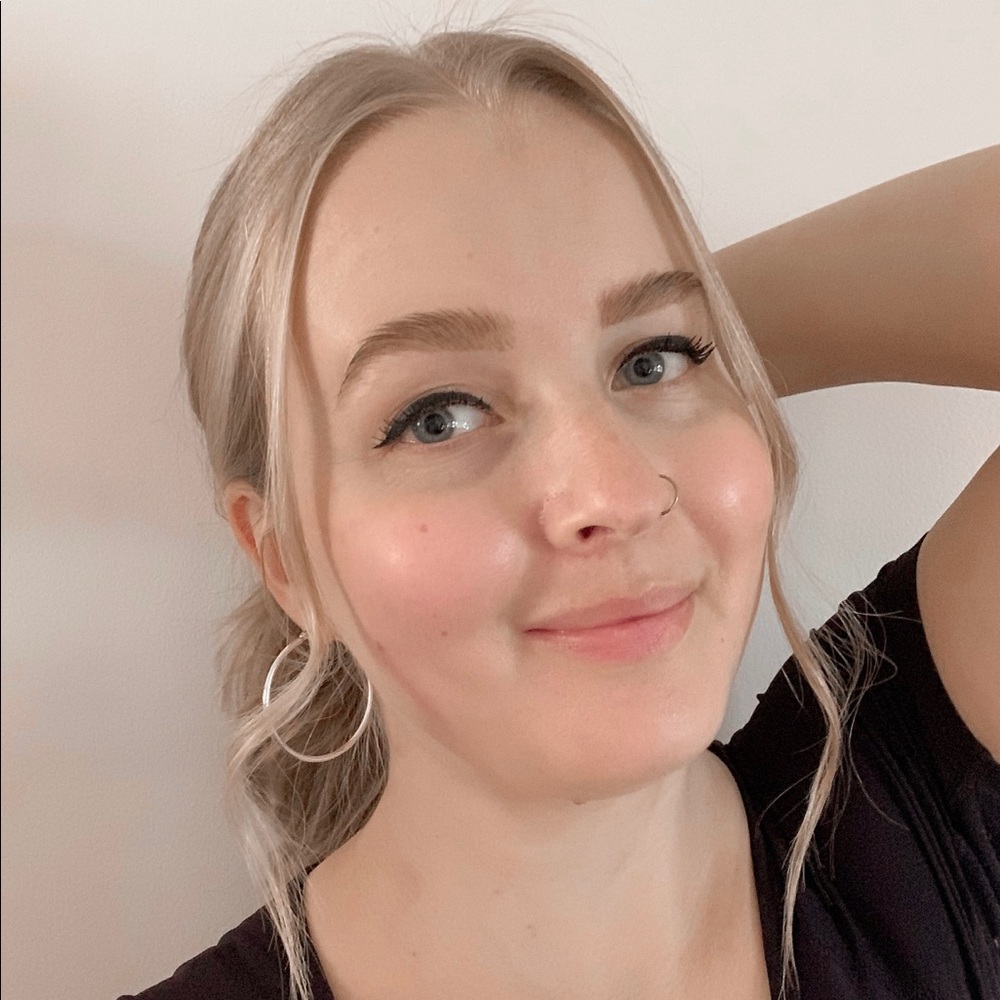 Meet your Posher, Lainie